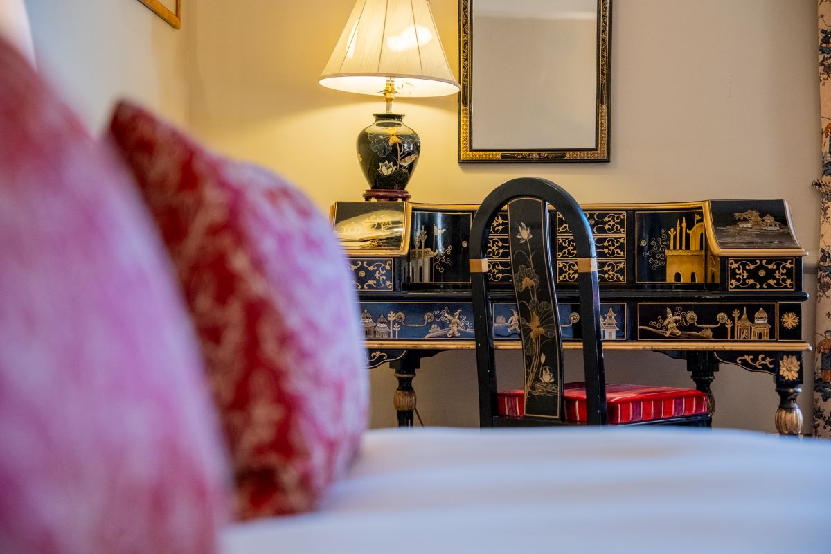 A bedroom at Nunsmere Hall