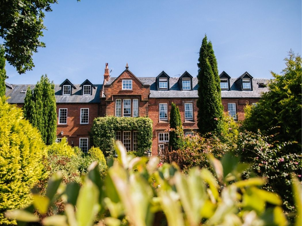 Nunsmere Hall