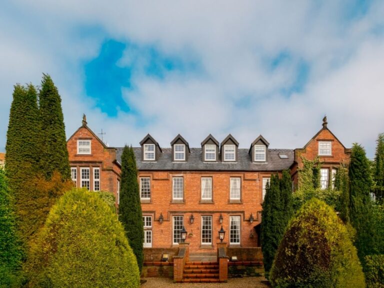 Nunsmere Hall