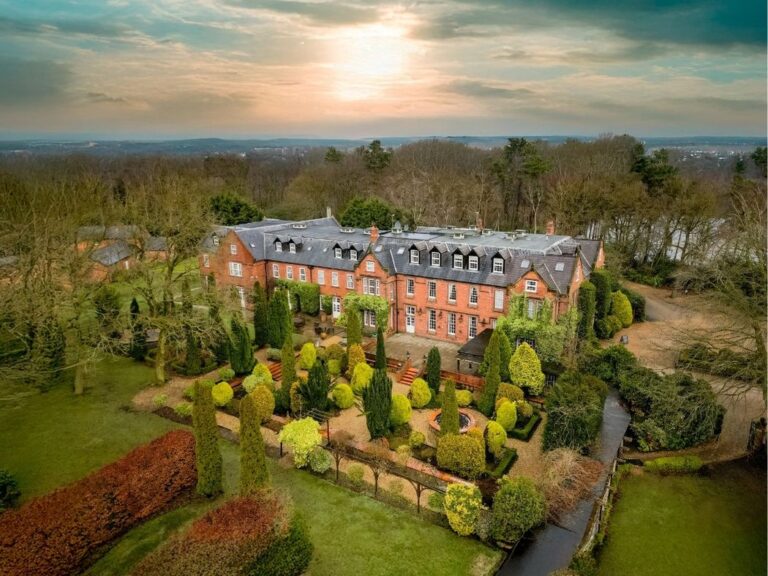 Nunsmere Hall