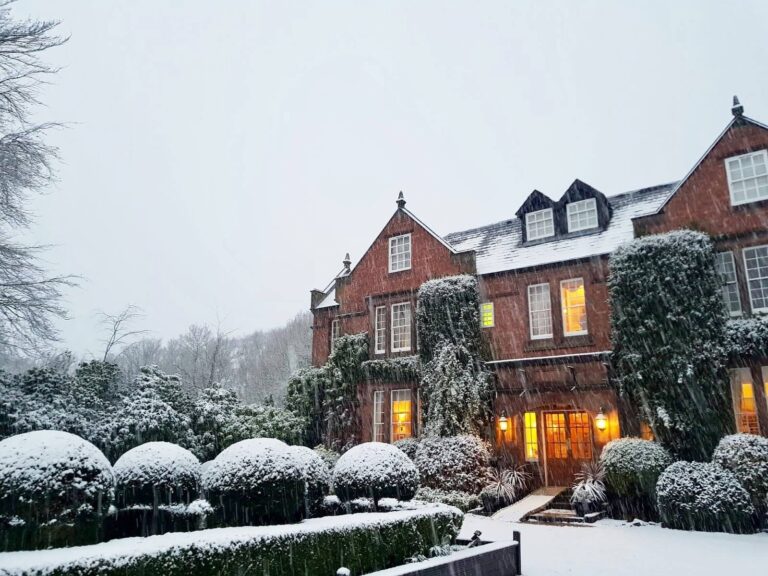 nunsmere hall snow 4